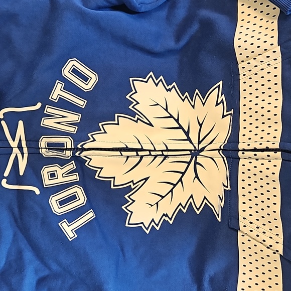 Toronto Leafs Peepin & Creepin Hoodie - Picture 2 of 12